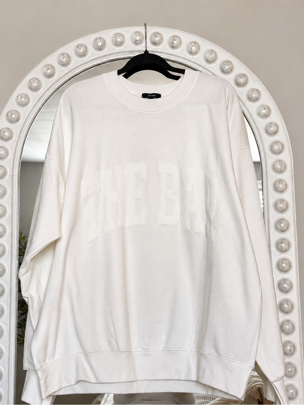 The Bar Varsity Sweatshirt – White/White